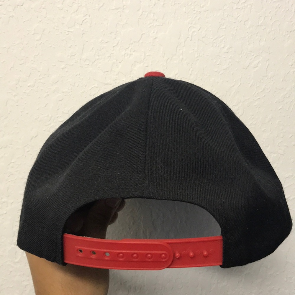 Hat - Picture 3 of 3